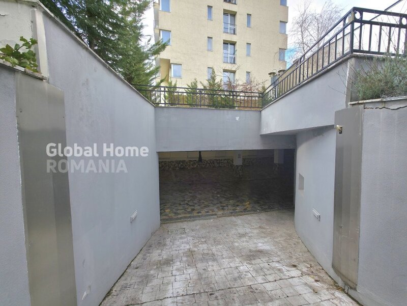 Dorobanti, Arhitectura Interbelica, vila renovata, 600 mp teren+285 mp parcare.